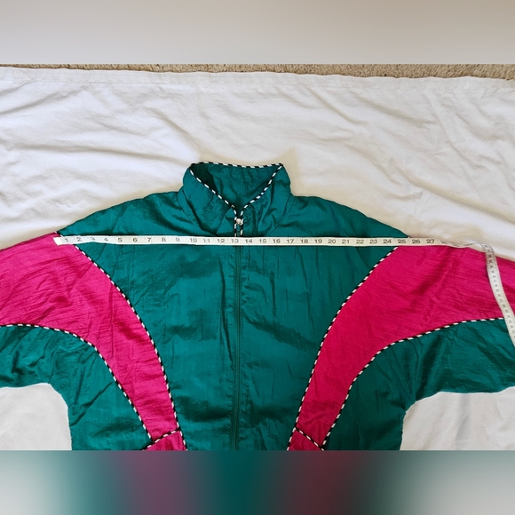 Vintage 80's Windbreaker - Picture 9 of 11